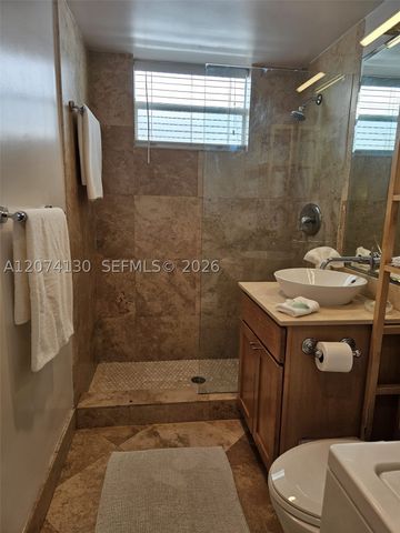 751 Collins Ave 2, Miami Beach, FL 33139