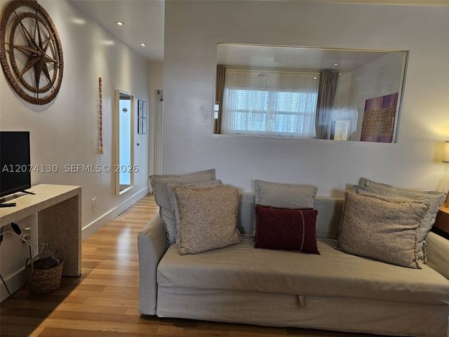 751 Collins Ave 2, Miami Beach, FL 33139
