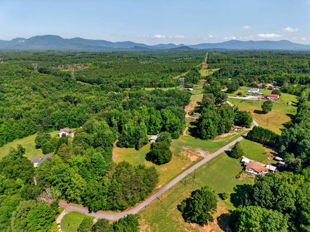 000 John High Road, Campobello, SC 29322