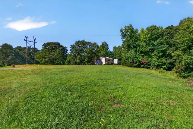 000 John High Road, Campobello, SC 29322