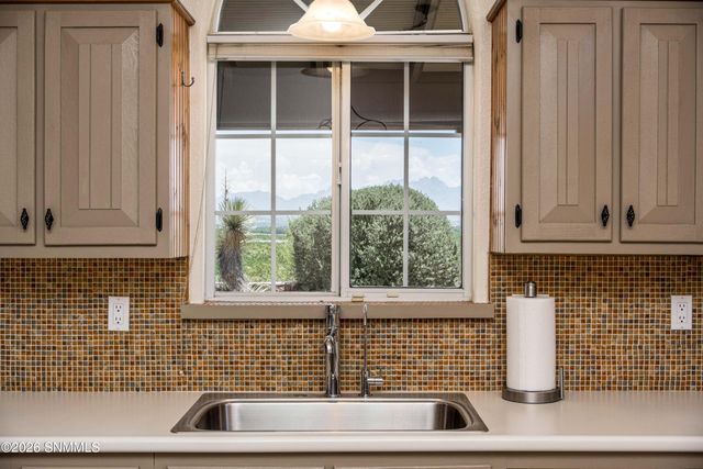 7301 Raasaf Circle, Las Cruces, NM 88005
