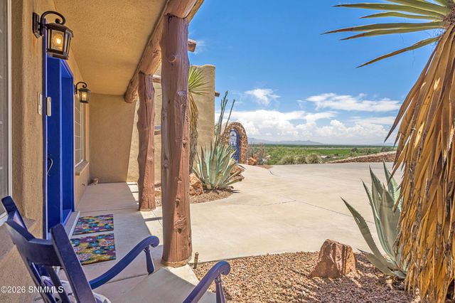 7301 Raasaf Circle, Las Cruces, NM 88005