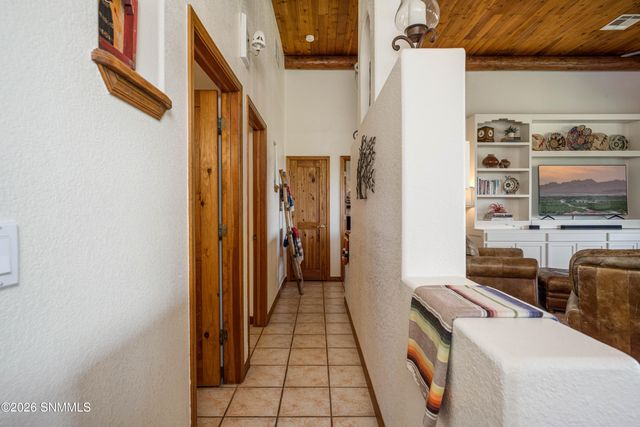 7301 Raasaf Circle, Las Cruces, NM 88005