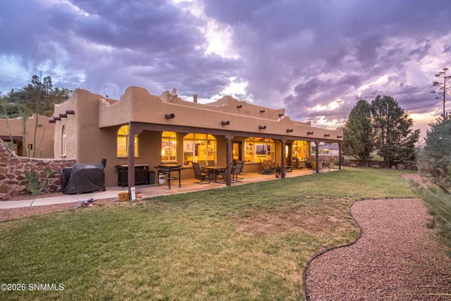 7301 Raasaf Circle, Las Cruces, NM 88005
