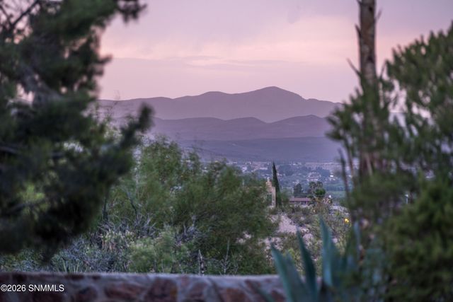 7301 Raasaf Circle, Las Cruces, NM 88005