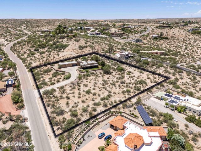 7301 Raasaf Circle, Las Cruces, NM 88005