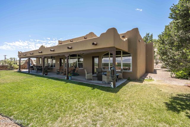 7301 Raasaf Circle, Las Cruces, NM 88005