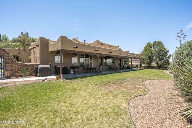 7301 Raasaf Circle, Las Cruces, NM 88005