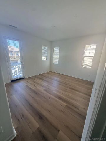 13519 Peach Tree Way, San Diego, CA 92130