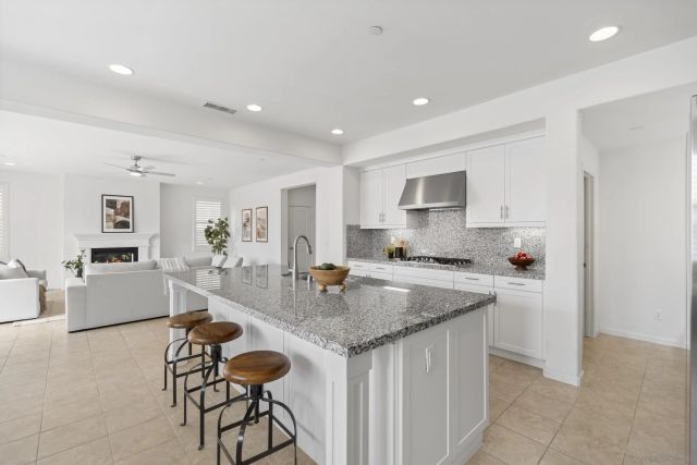 13519 Peach Tree Way, San Diego, CA 92130