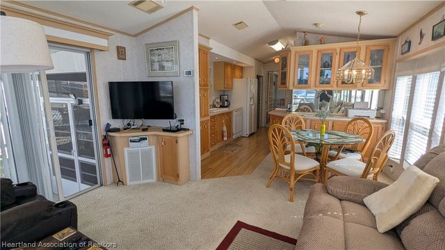 18 Sand Pine Circle, Lake Placid, FL 33852