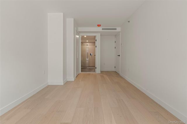 144-49 Northern Boulevard 420, Flushing, NY 11354