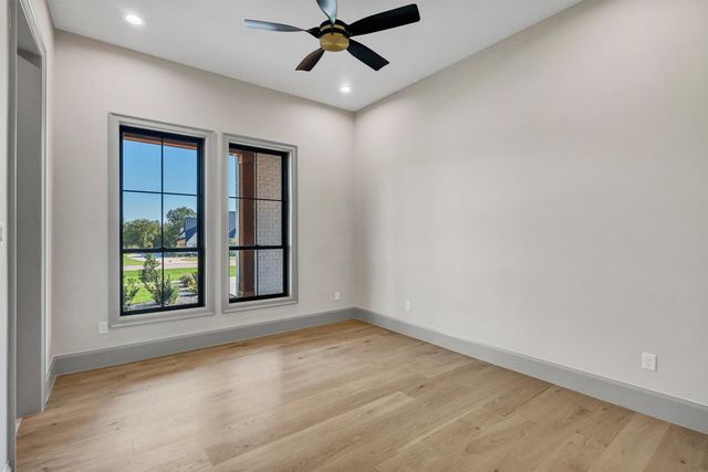 519 Royal Santana Run, Weatherford, TX 76087