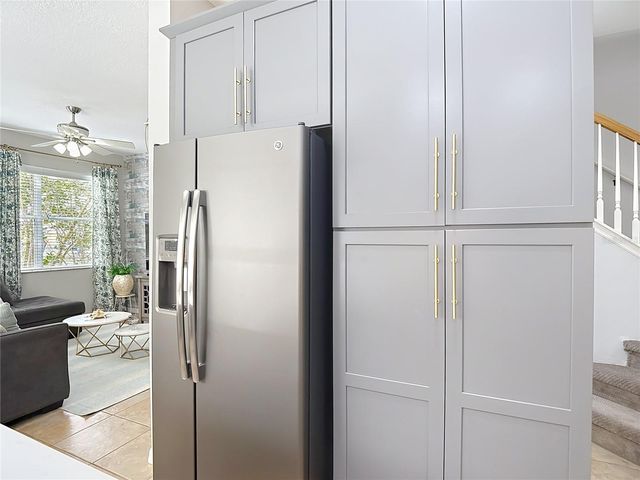 8123 STONE PATH WAY, Tampa, FL 33647