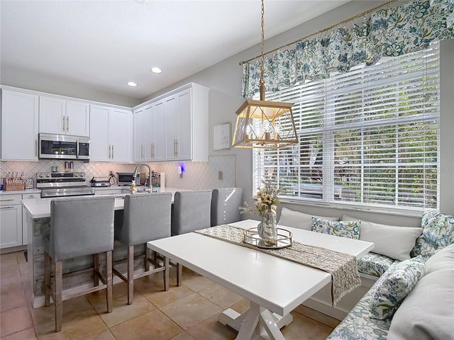 8123 STONE PATH WAY, Tampa, FL 33647