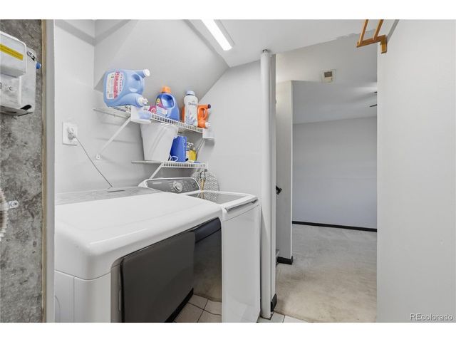 1651 Killarney St, Aurora, CO 80011