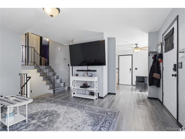 1651 Killarney St, Aurora, CO 80011