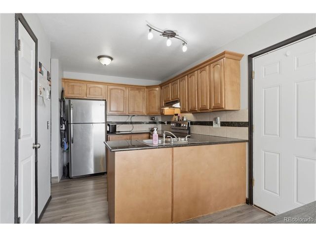 1651 Killarney St, Aurora, CO 80011