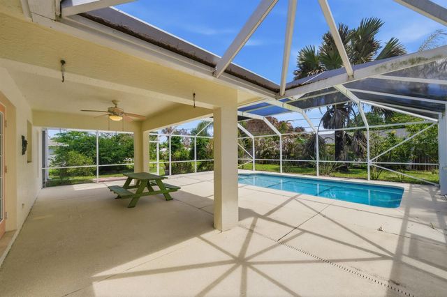 1707 SE Manth Lane, Port St. Lucie, FL 34983