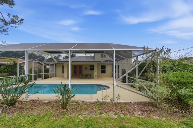 1707 SE Manth Lane, Port St. Lucie, FL 34983