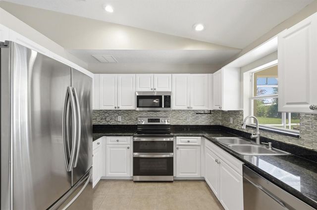 1707 SE Manth Lane, Port St. Lucie, FL 34983