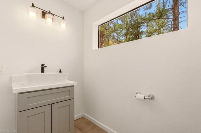 5843 Floyd Court, Weed, CA 96094