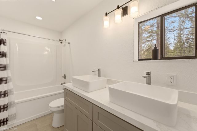 5843 Floyd Court, Weed, CA 96094
