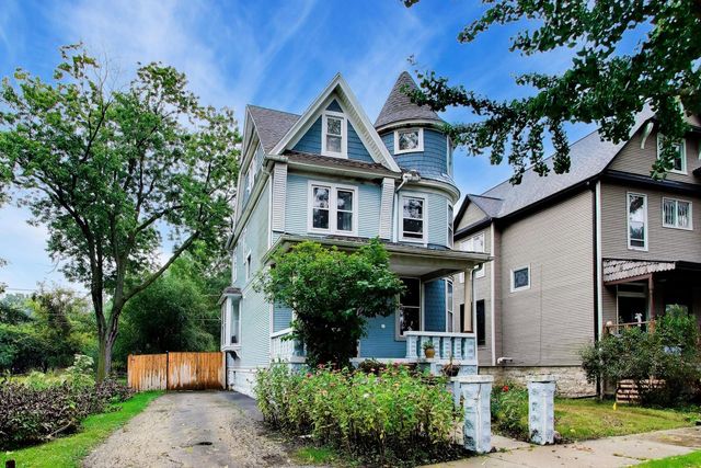 3841 Woodside Avenue, Brookfield, IL 60513