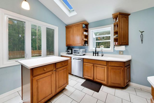 3841 Woodside Avenue, Brookfield, IL 60513