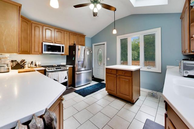 3841 Woodside Avenue, Brookfield, IL 60513