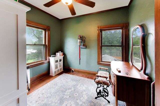 3841 Woodside Avenue, Brookfield, IL 60513