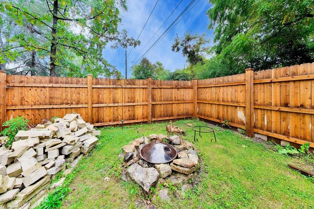 3841 Woodside Avenue, Brookfield, IL 60513
