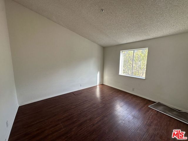 32049 213th Street, Llano, CA 93544