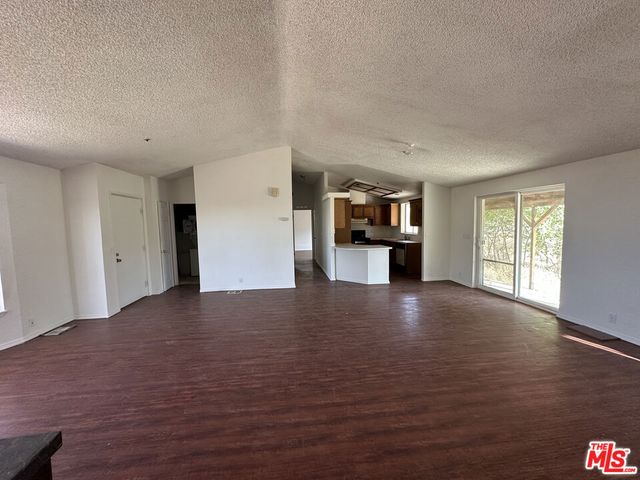 32049 213th Street, Llano, CA 93544