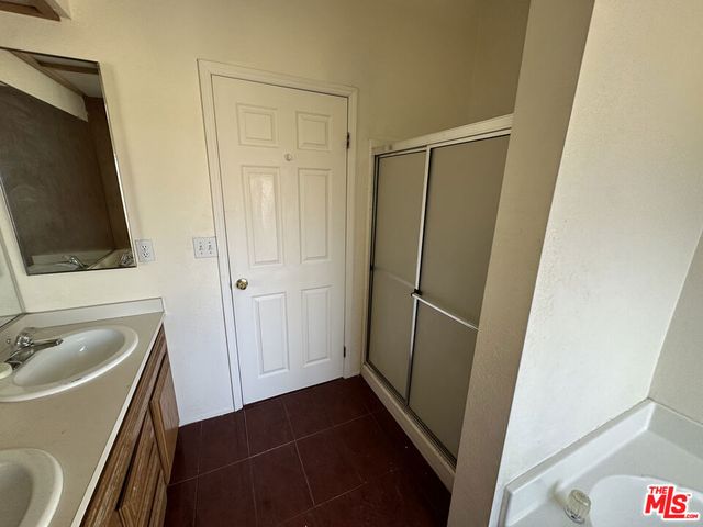 32049 213th Street, Llano, CA 93544