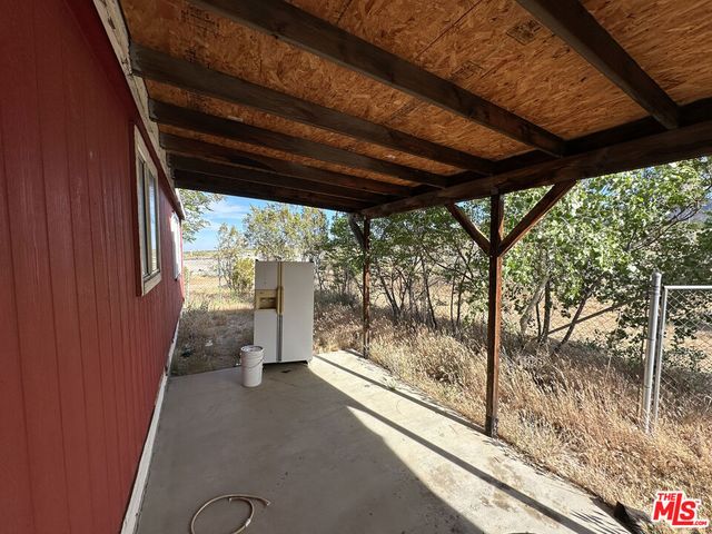 32049 213th Street, Llano, CA 93544