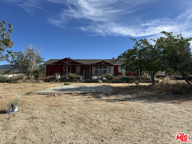 32049 213th Street, Llano, CA 93544
