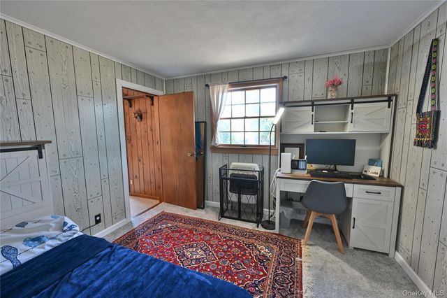 28 Dartmouth Drive, Smithtown, NY 11787