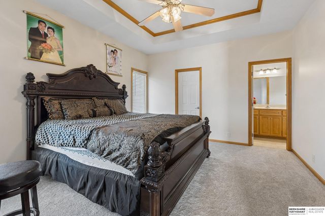 707 Tupelo Lane, Papillion, NE 68133
