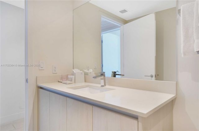 4010 S Ocean Dr R2604, Hollywood, FL 33019