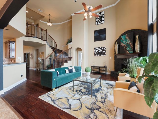 105 Kelly Drive, Waxahachie, TX 75167