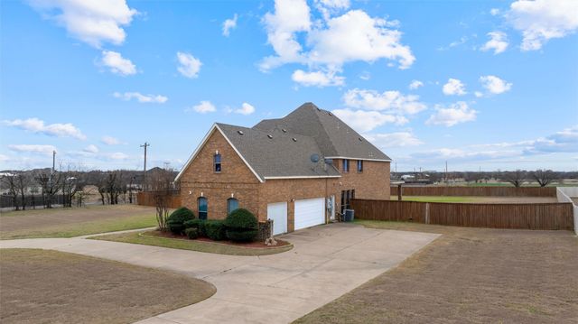 105 Kelly Drive, Waxahachie, TX 75167