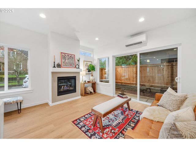 1406 N Jarrett St, Portland, OR 97217