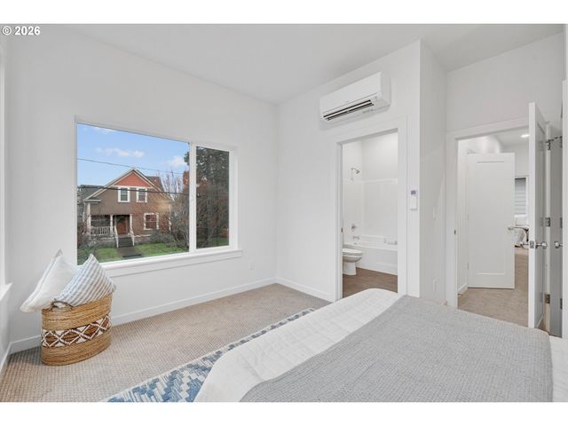 1406 N Jarrett St, Portland, OR 97217