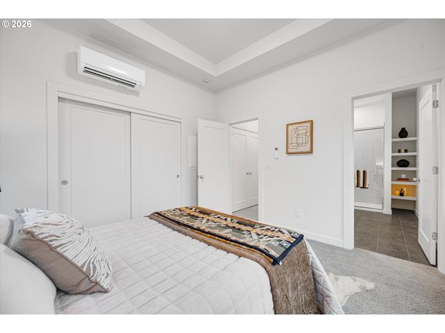 1406 N Jarrett St, Portland, OR 97217