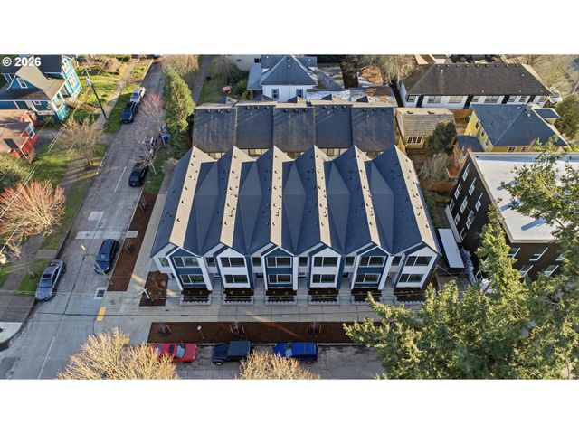 1406 N Jarrett St, Portland, OR 97217