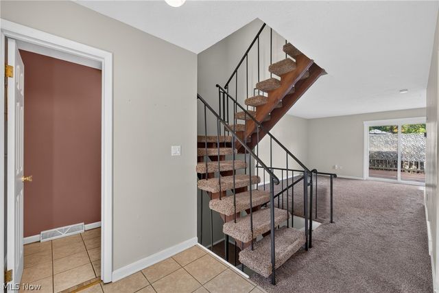 26534 Sussex Drive, Olmsted Falls, OH 44138