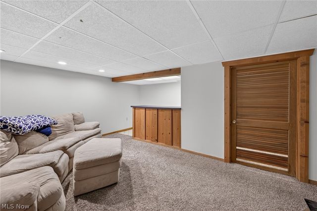 26534 Sussex Drive, Olmsted Falls, OH 44138