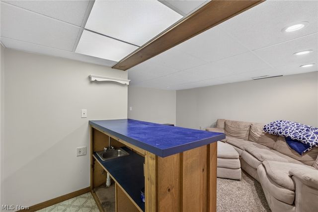 26534 Sussex Drive, Olmsted Falls, OH 44138