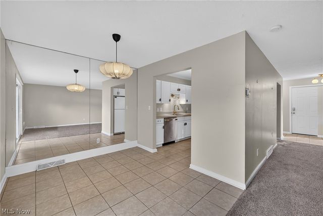 26534 Sussex Drive, Olmsted Falls, OH 44138